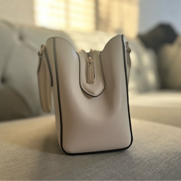 White Kate Spade - Picture 4 of 11